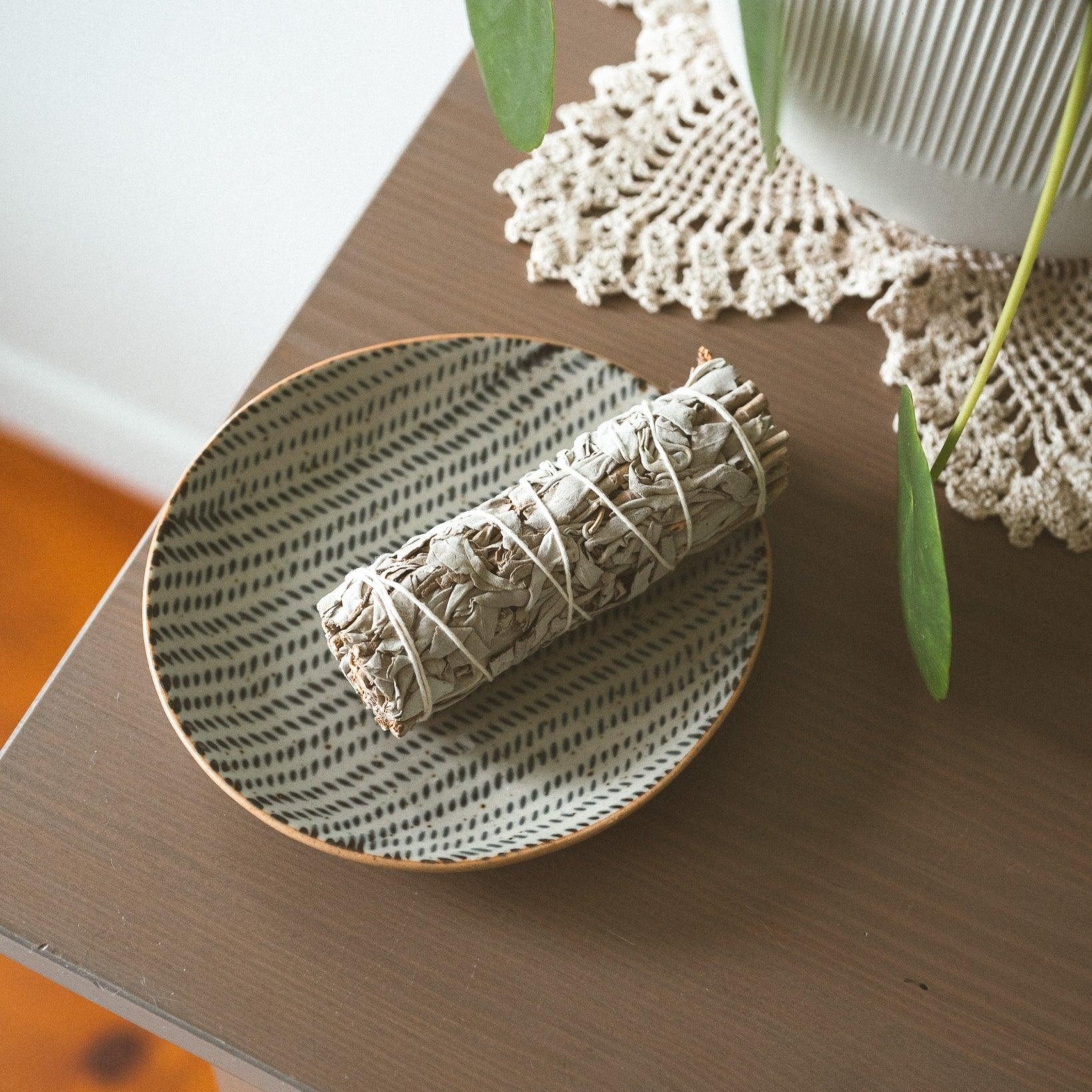 Sauge blanche pour rituels sacrés et méditation