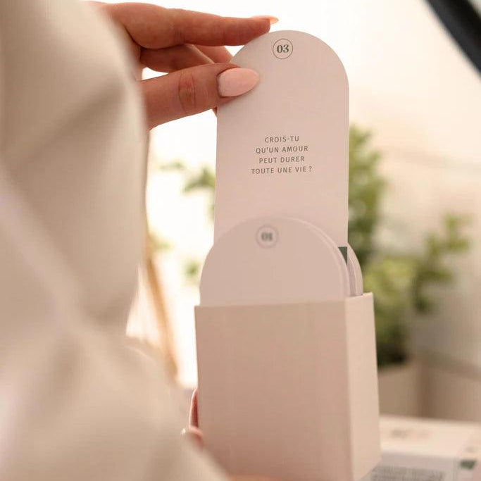 CARTE SUR TABLE - Jeu d'ambiance - KOMPLICE - Boutique Shoosh