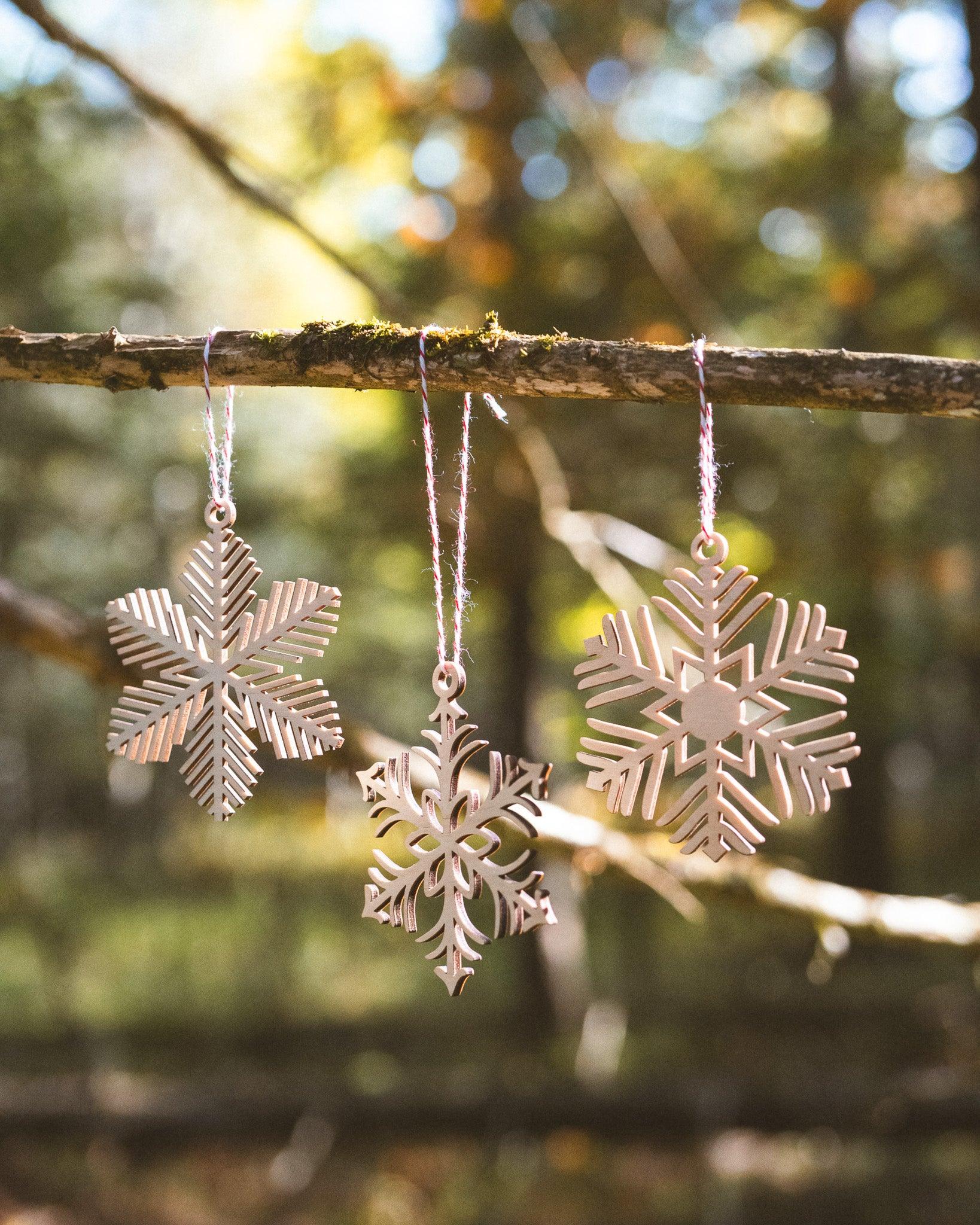 ORNEMENT EN BOIS - Collection Les Flocons - LIGHT+PAPER - Boutique Shoosh