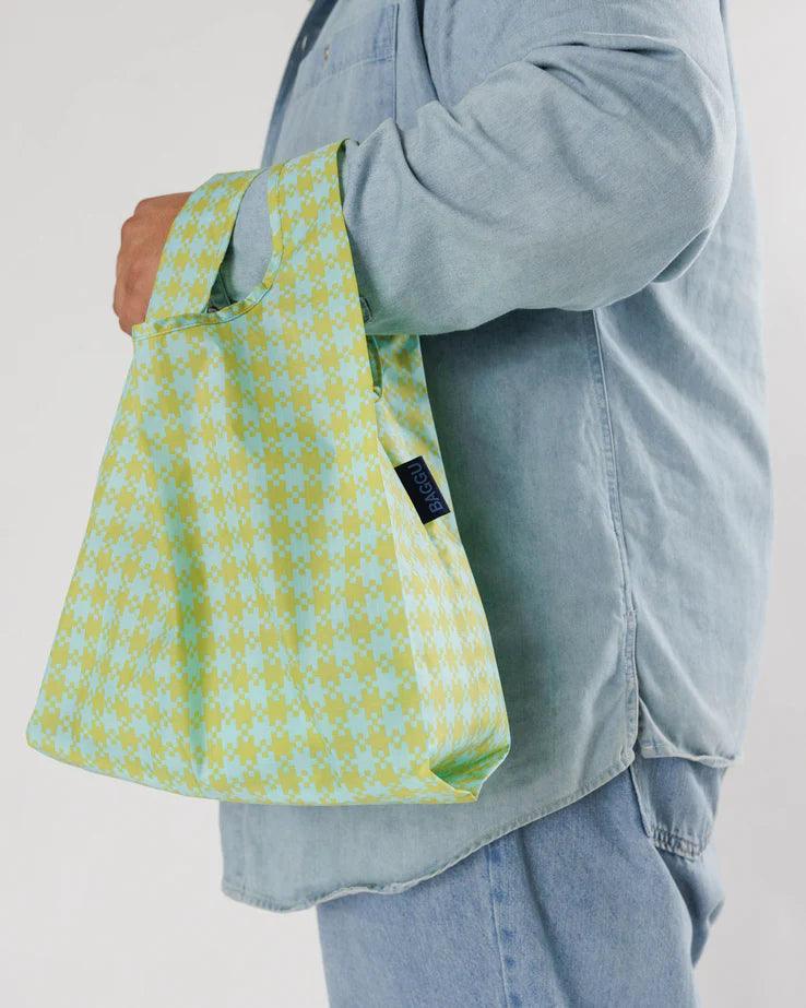 SAC RÉUTILISABLE BABY - Mint Pixel Gingham - BAGGU - Boutique Shoosh