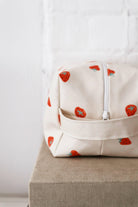 TROUSSE MAQUILLAGE - Strawberry - Freon Collective - Boutique Shoosh